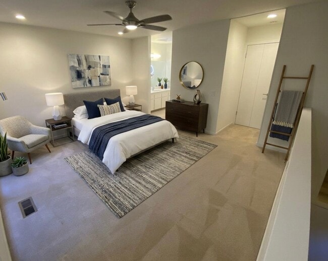 Building Photo - Beautiful Spacious Novato Living in a Convenient Central Location! 2 Bedroom 1.5 Bathroom with Pa...