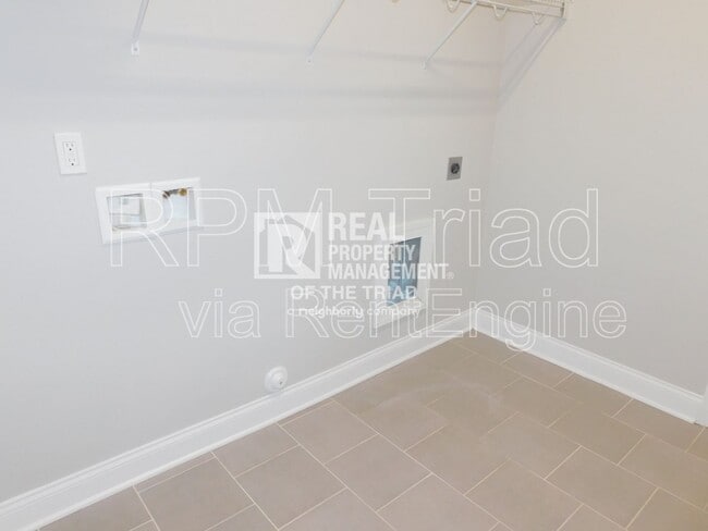 Building Photo - 6826 Magnolia Pk Ct