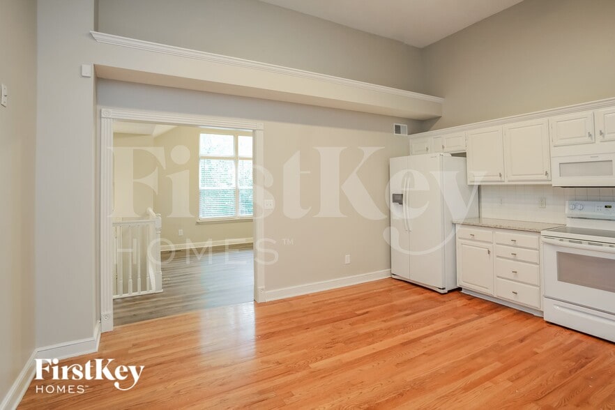 Building Photo - 1034 Bunting Ln