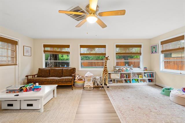 Building Photo - 9809 Angora St