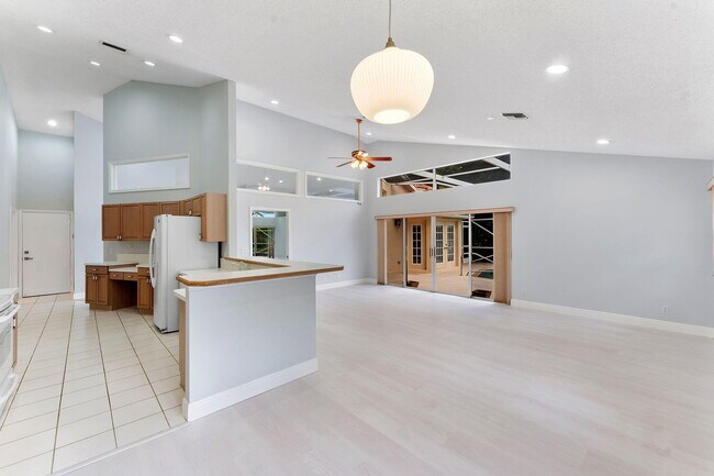 Building Photo - 1248 Lake Breeze Dr