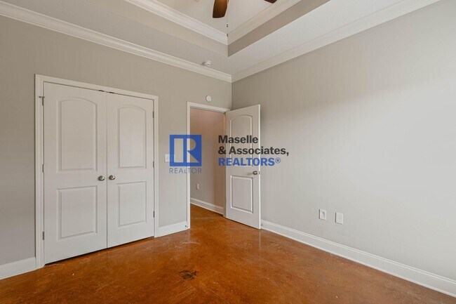 Building Photo - 3 Bed/2 Bath Home in Providence