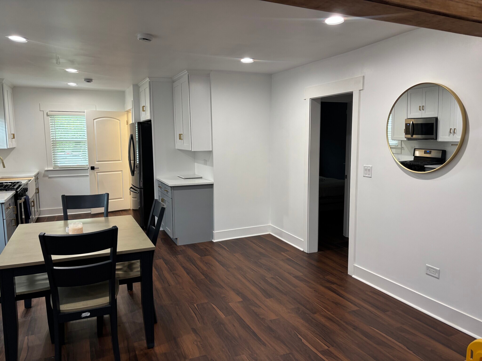 Building Photo - 138 Arizona Ave