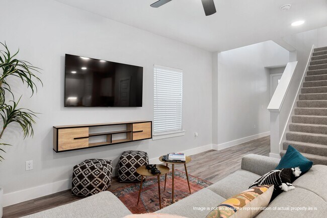 Building Photo - 28328 Birnham Woods Dr