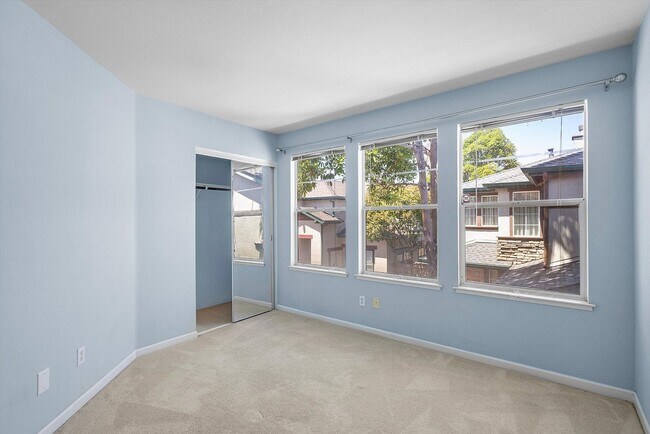 Building Photo - 1 Challen Ct