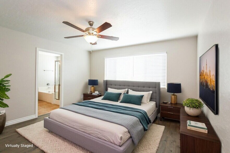 Building Photo - 7113 Mercurio Ave