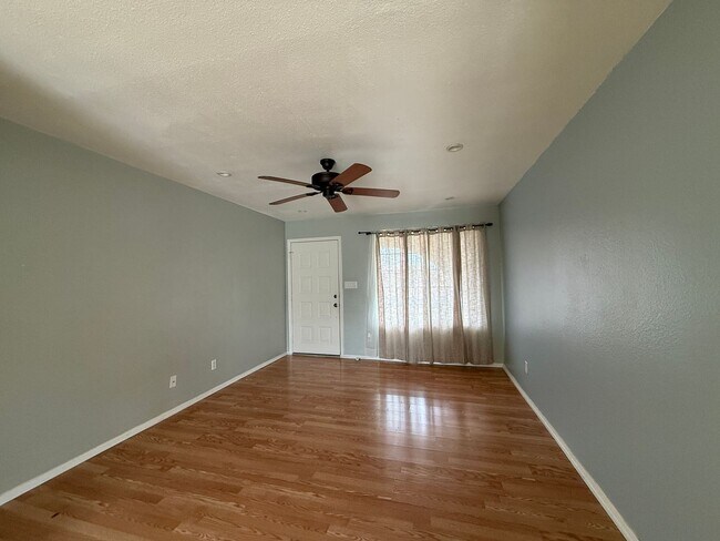 Building Photo - Knoell Mesa for rent!
