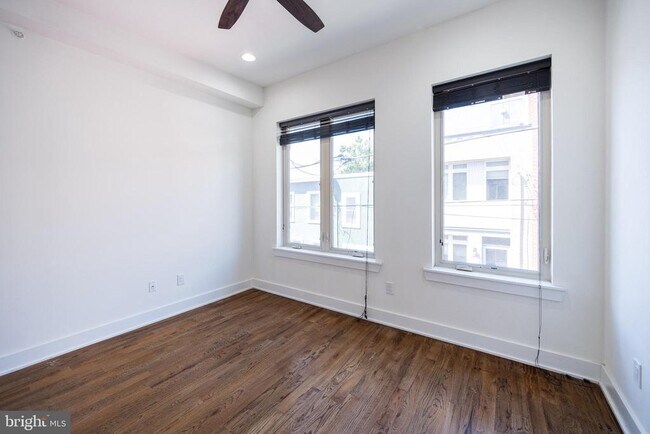 Building Photo - 1441 S Bouvier St