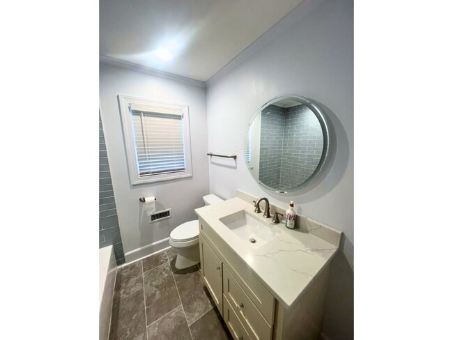 Building Photo - 4044 Somerdale Ln