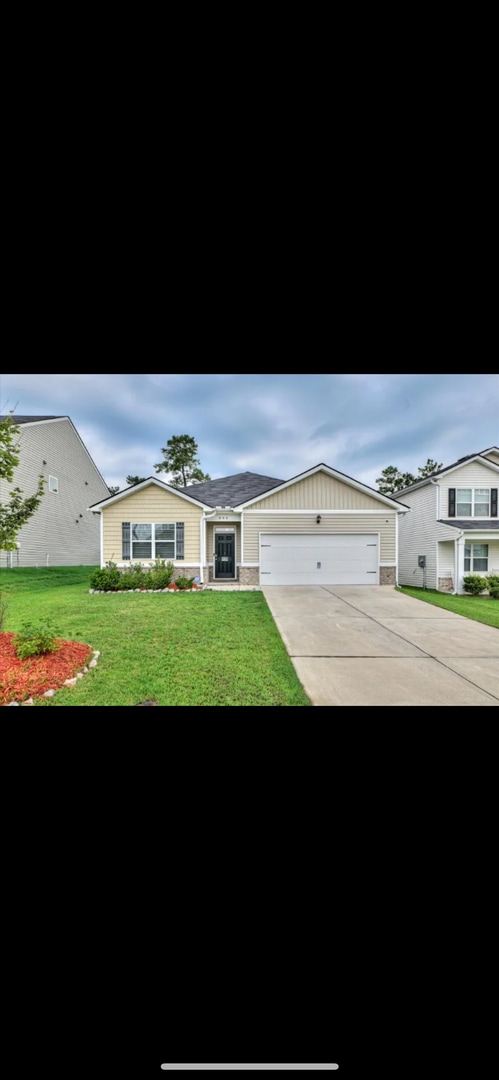 Building Photo - Cozy 4bedroom Home