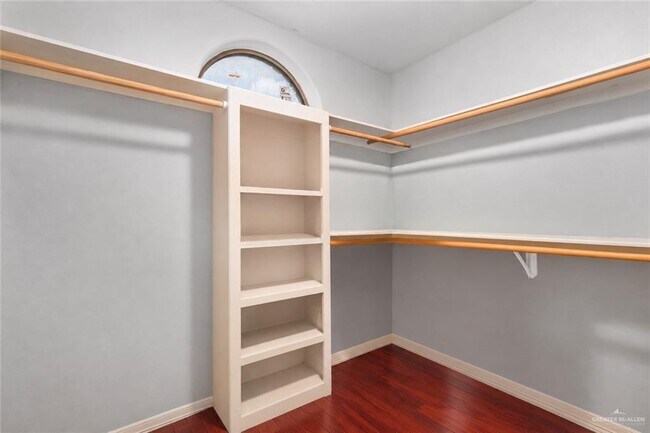 Building Photo - 1509 Maltese St