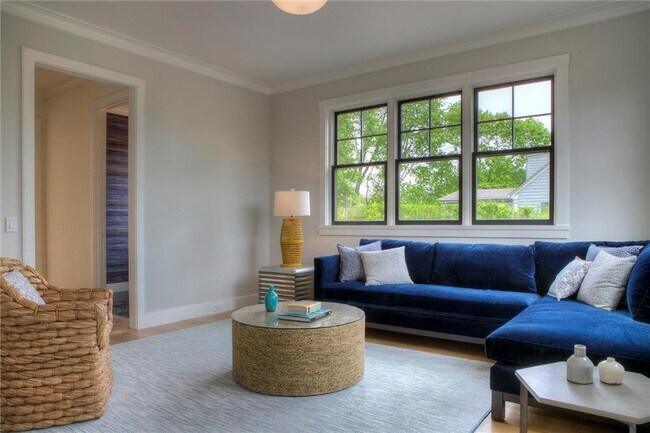 Building Photo - 766 Indian Ave