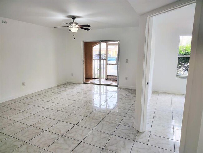 Building Photo - 5590 NW 61st St