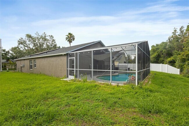 Building Photo - 10462 Lucaya Dr