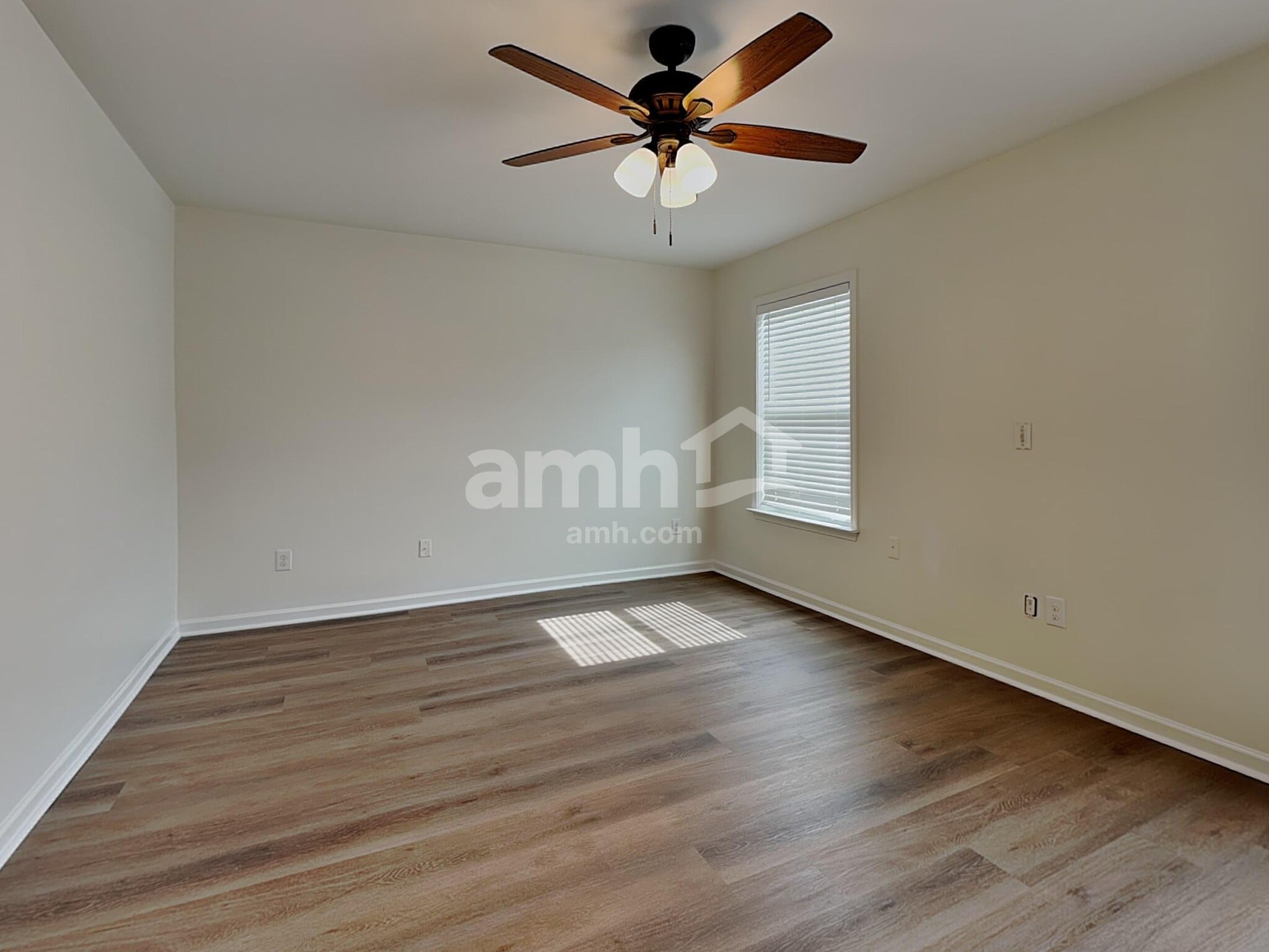 Building Photo - 9611 Cayenne Dr