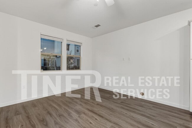 Building Photo - 3011 Mesmerizing Walk