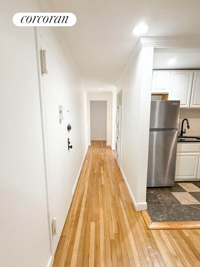 Building Photo - 181 MacDonough St