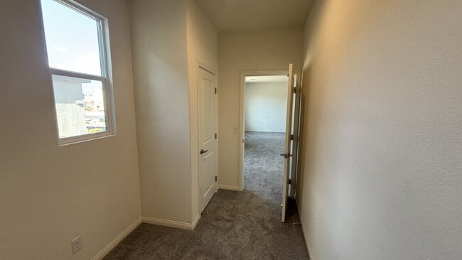 Building Photo - One Story 6-bedroom Home with Attached Casita