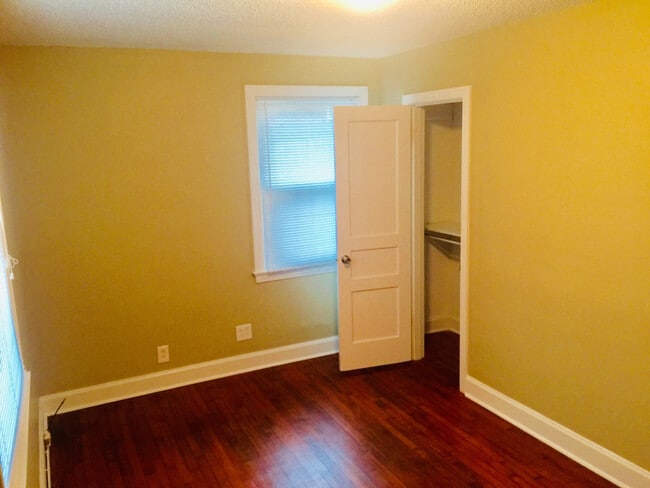 Building Photo - 3 Bedroom 1 Bath House in Madison with Amenities!  $1925/mo