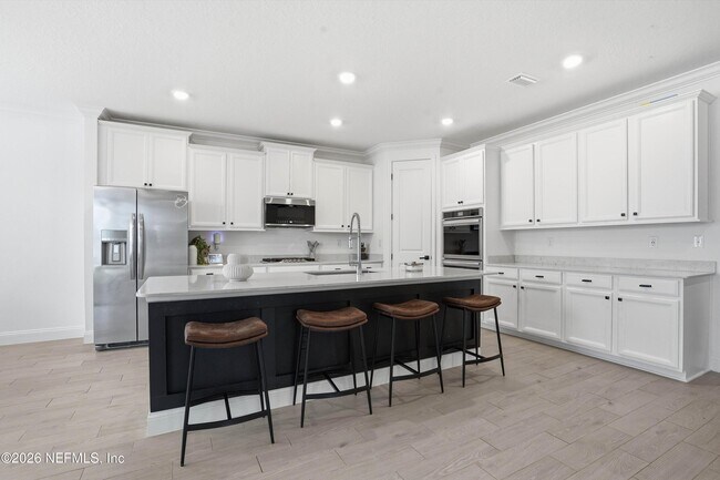 Building Photo - 73 Oaklawn Ct