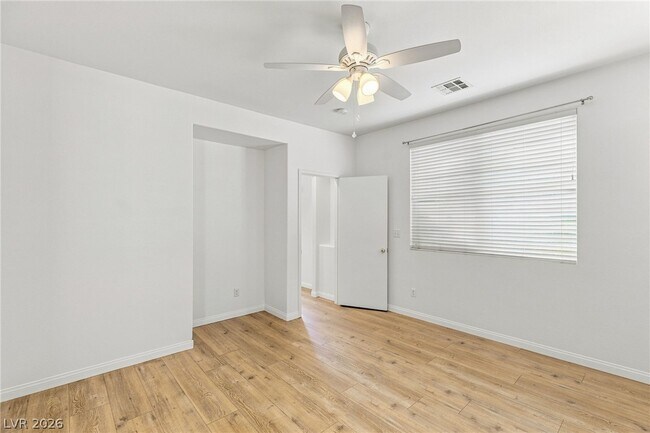 Building Photo - 10521 Angel Dreams Ave