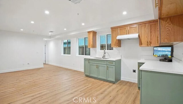 Building Photo - 10422 Graham Ave