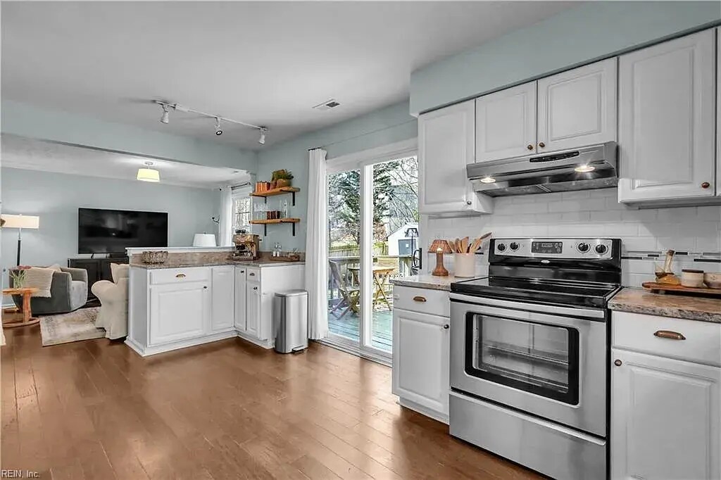 Building Photo - 4048 Bradshaw Dr