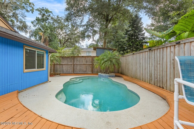 Building Photo - 4765 Marsh Hammock Dr W