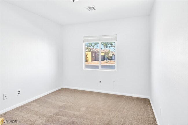 Building Photo - 3798 Greenfield Lakes St