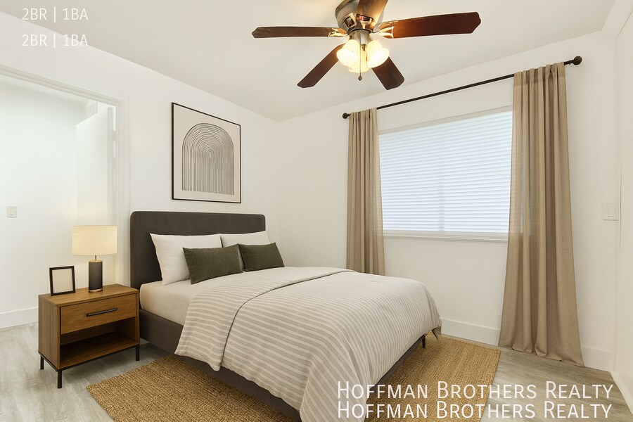 Building Photo - 121 S Carondelet St