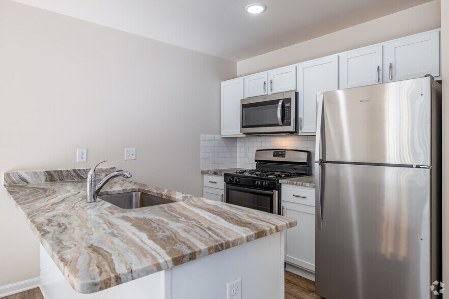 3BR, 2.5BA - 1,610SF - Cedar - Kitchen - Northgate Canton