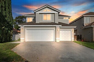 Building Photo - A move-in-ready family home in Riverside’s sought-after Orangecrest neighborhood