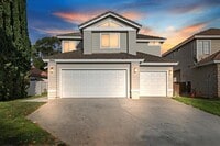 Building Photo - A move-in-ready family home in Riverside’s sought-after Orangecrest neighborhood