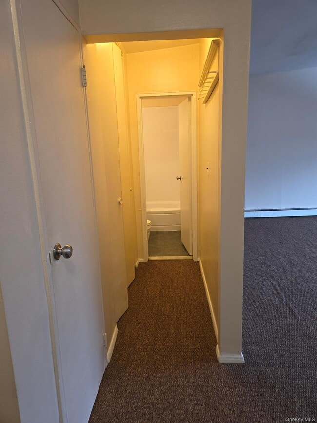 Building Photo - 259 N Newbridge Rd