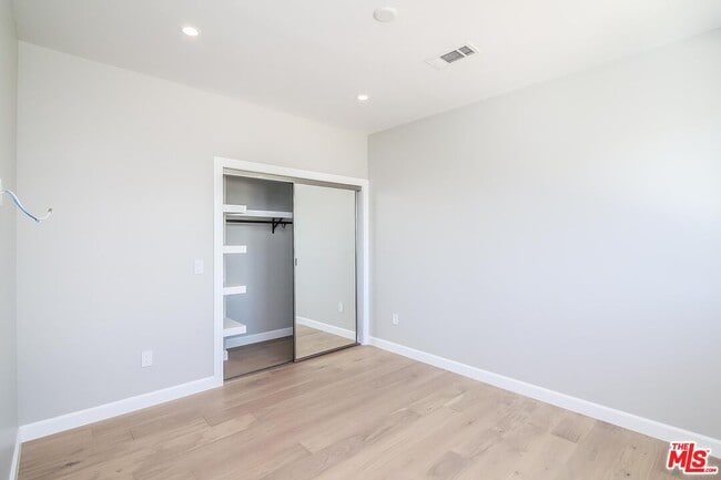 Building Photo - 1239 S Highland Ave