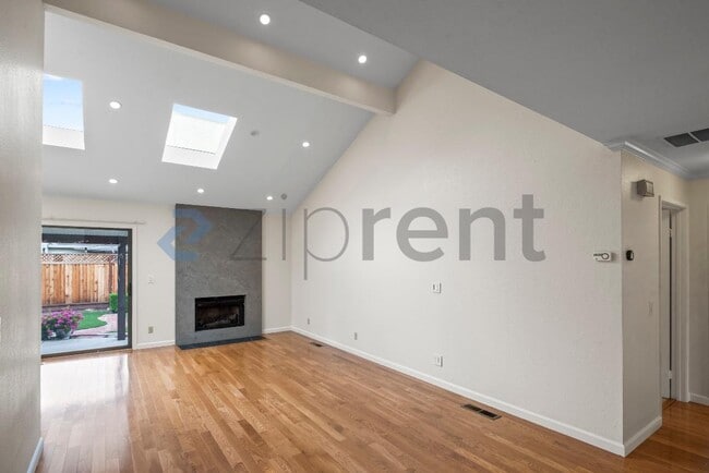 Building Photo - 4484 George Oaks Dr