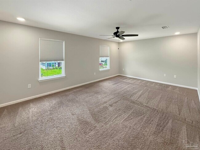 Building Photo - 5777 Blackhorse Cir