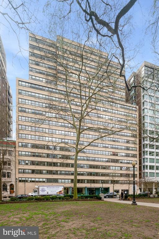 Building Photo - 1806 Rittenhouse Square
