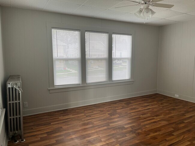 Building Photo - 1210 S 17th St