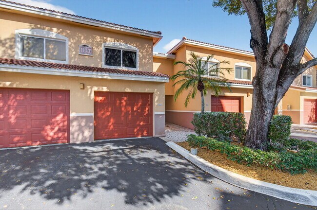 Building Photo - 1100 Scotia Dr