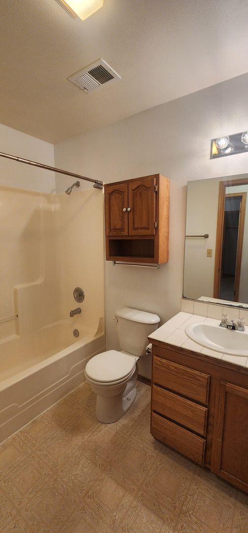 Building Photo - Spacious 3-Bedroom Home on a Quiet Cul-de-Sac in McKinleyville