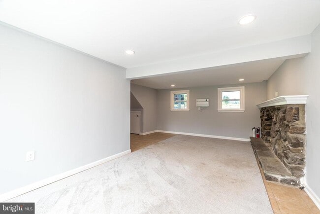 Building Photo - 402 Layfield Rd