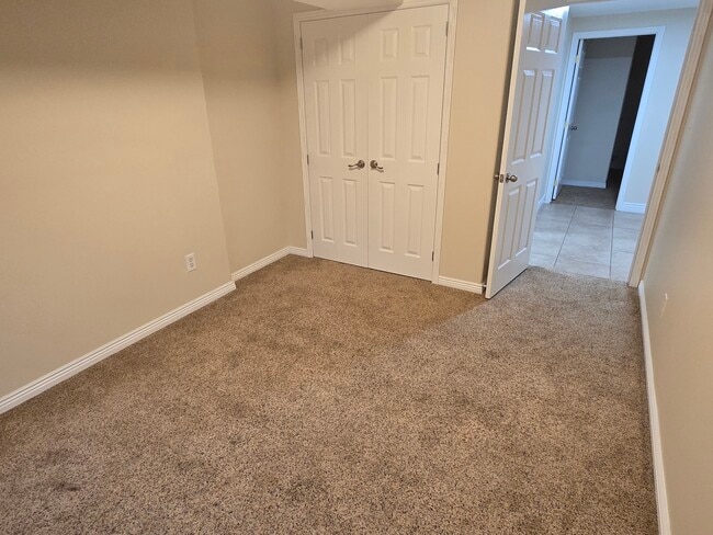 Building Photo - Hill Stone Basement
