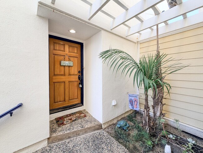 Building Photo - 3637O | Hollywood Beach | Unfurnished Rental