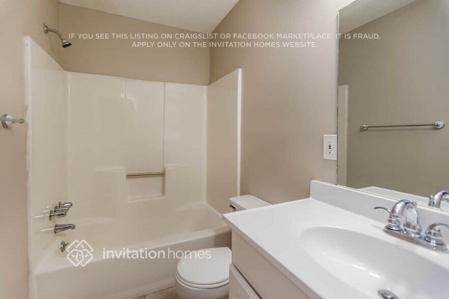 Building Photo - 3161 Calumet Ct NW