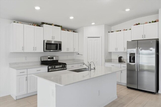 Building Photo - 35029 Brackett Bnd