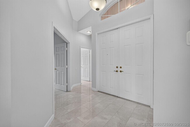 Building Photo - 309 NW Toscane Tr