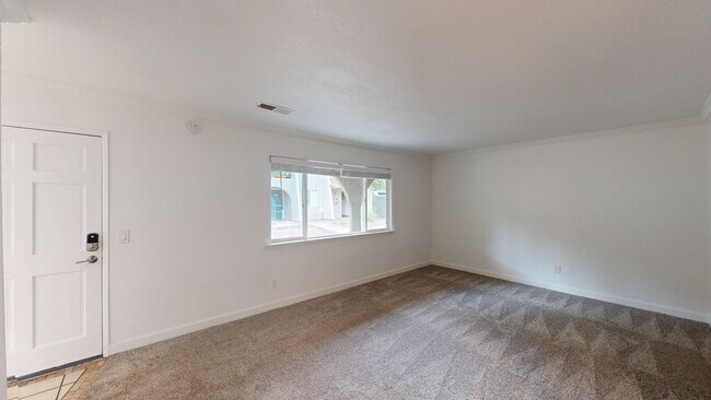 Building Photo - 18185 Happy Ln