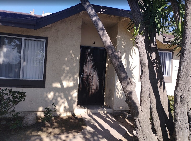 Building Photo - Kendall Drive Apartments