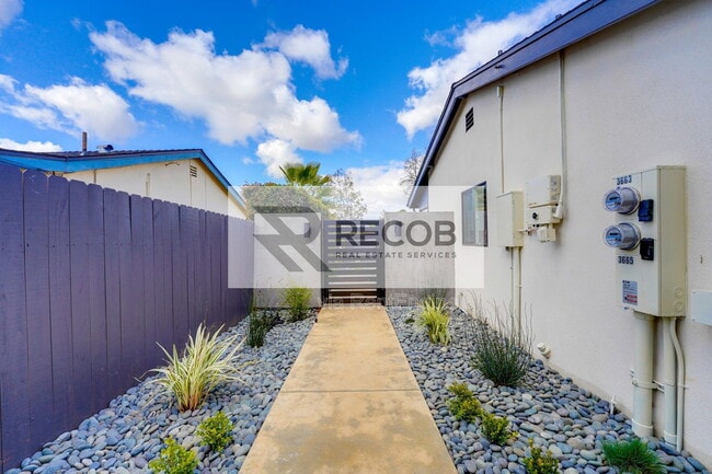Building Photo - 3663 Budd St